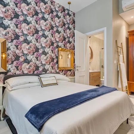 Ilithyia Boutique Maisonette * Sliema