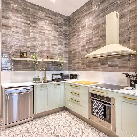 Ilithyia Boutique Maisonette * Sliema